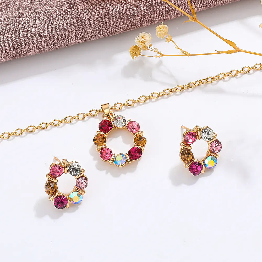 Stunning Elegance: Classically Modern Gemstone Necklace and Earrings Set