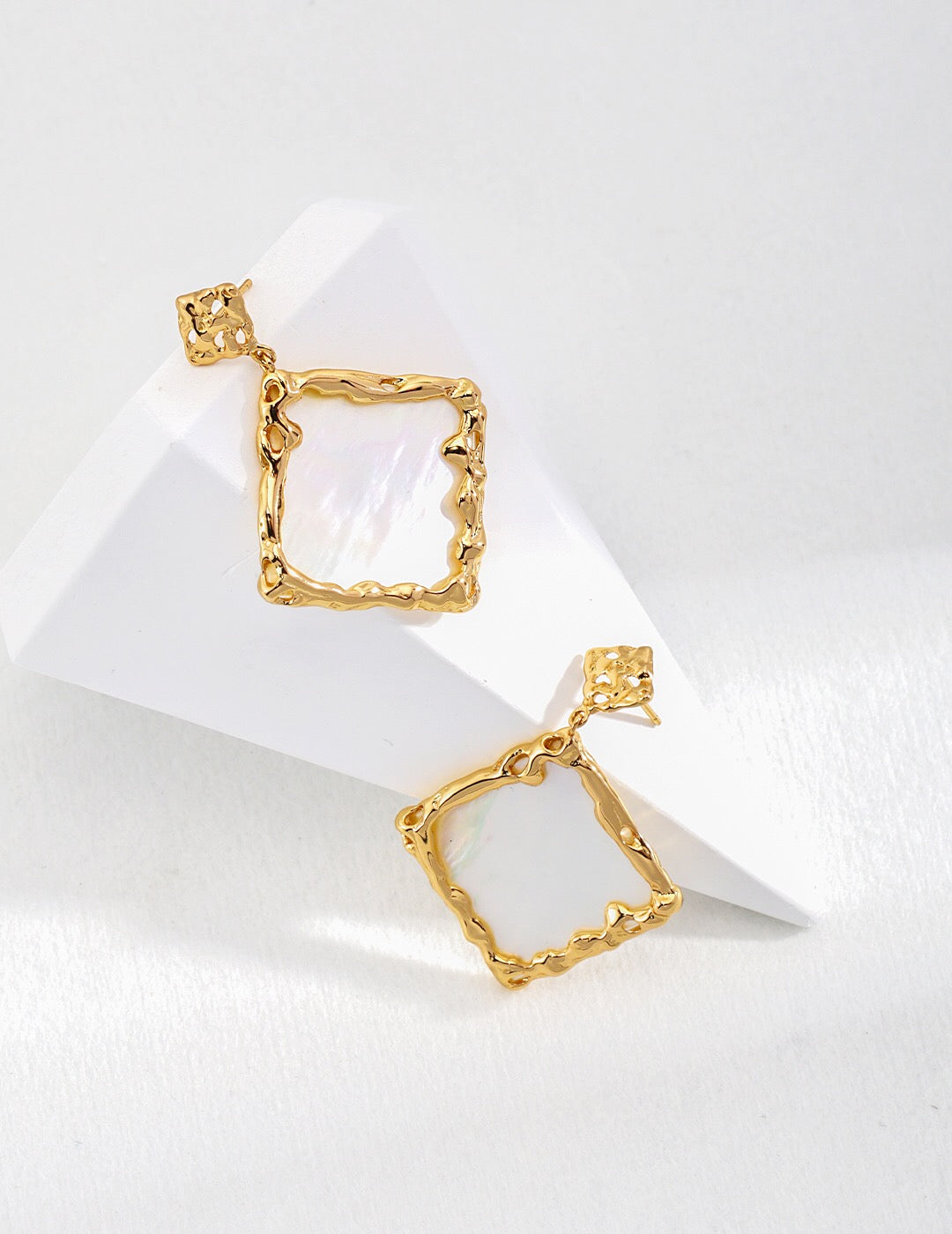 Lava Shaped Square Mother Of Pearl Earrings-2