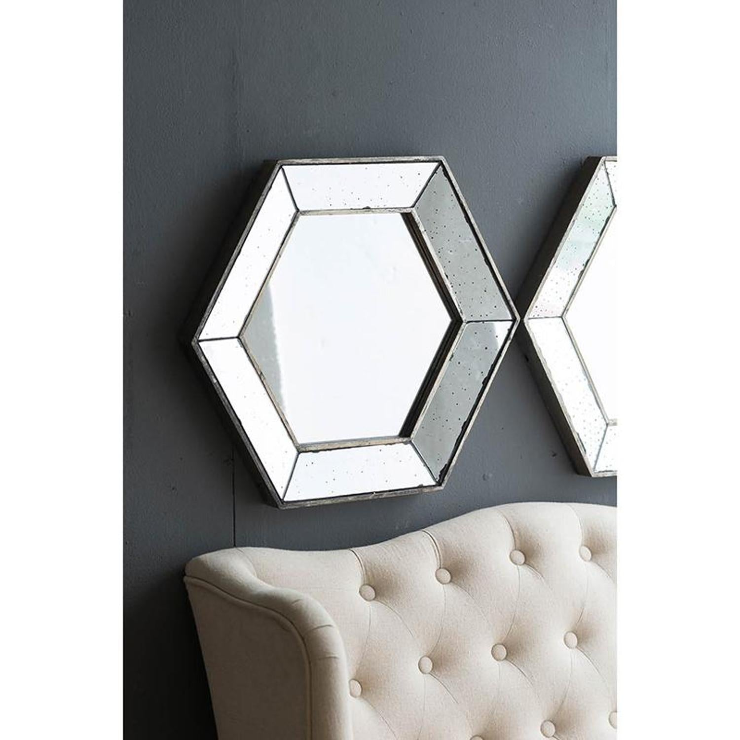 18" Hexagon Wall Mounted Vintage Style Glass Frame Accent Mirror-3