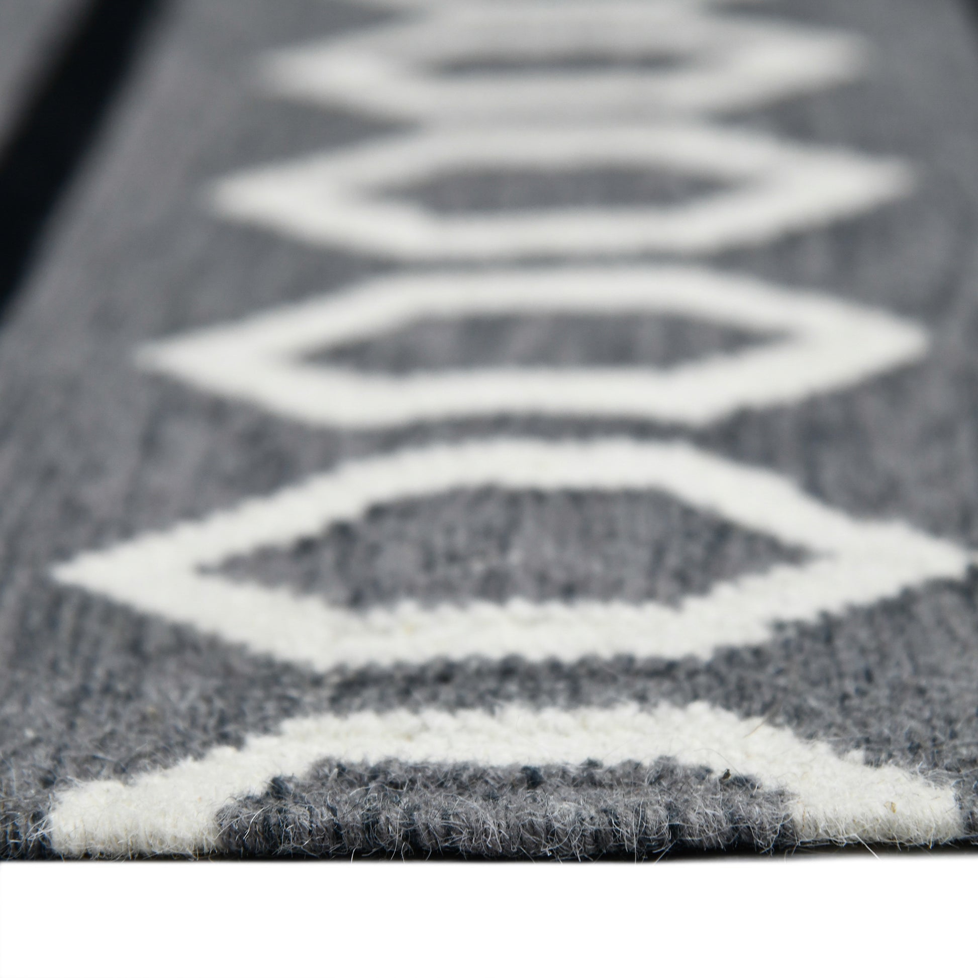 5' X 8' Gray White And Black Wool Tribal Flatweave Handmade Area Rug With Fringe-5