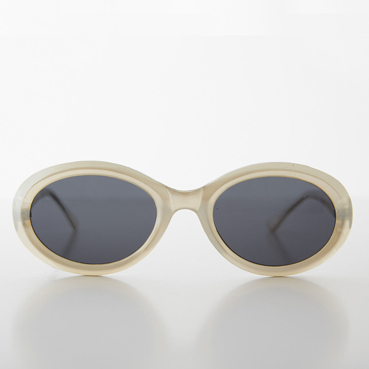 Oval Grunge Vintage Sunglass - Macie