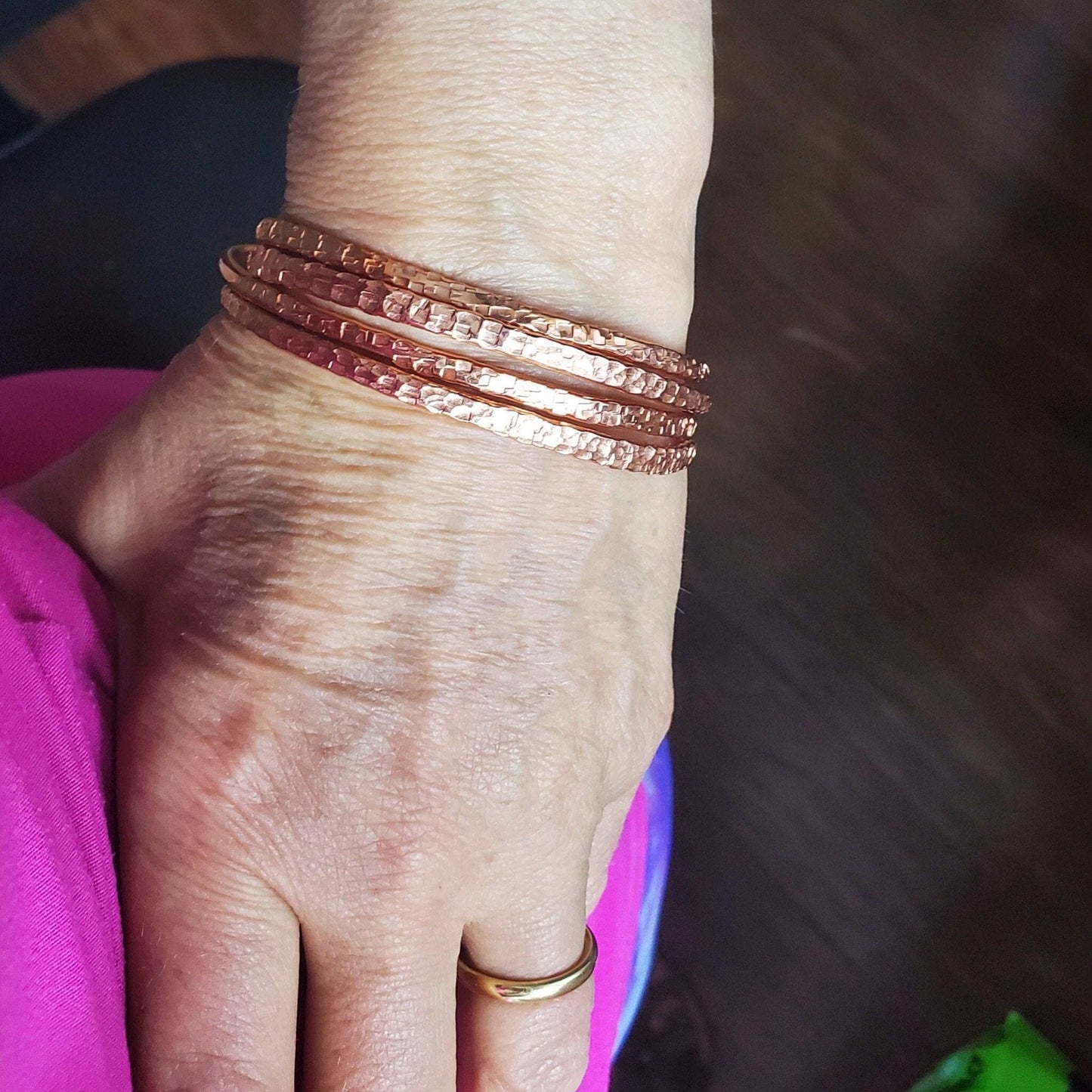 2 Piece Handmade Interlocking Full Overlap Copper Bangle Set
