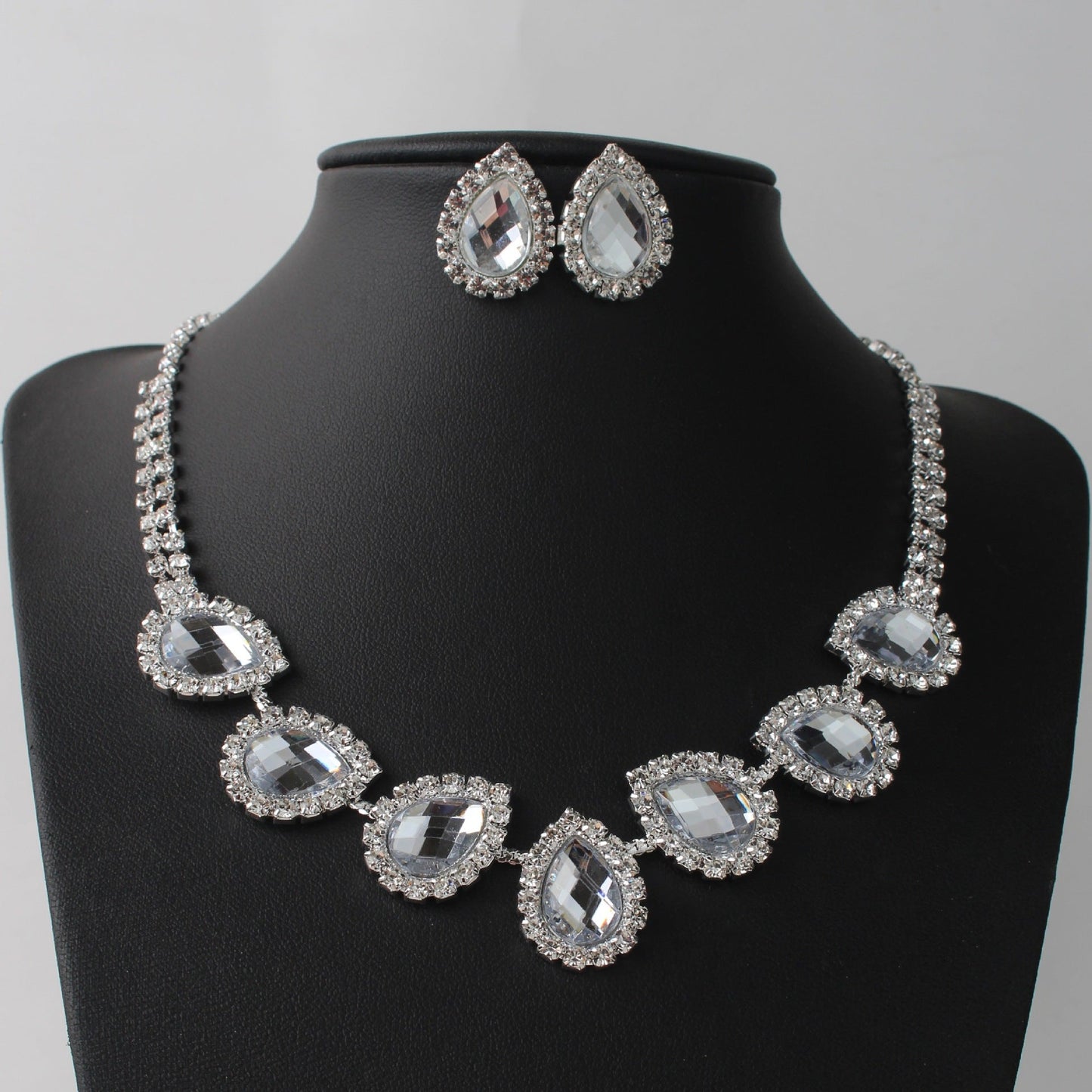 Classic Bridal Jewelry Set with Necklace and Earrings