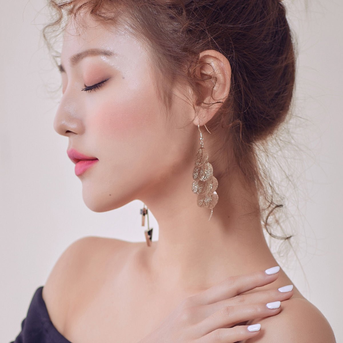 Chips Gold Tassle Earrings-2
