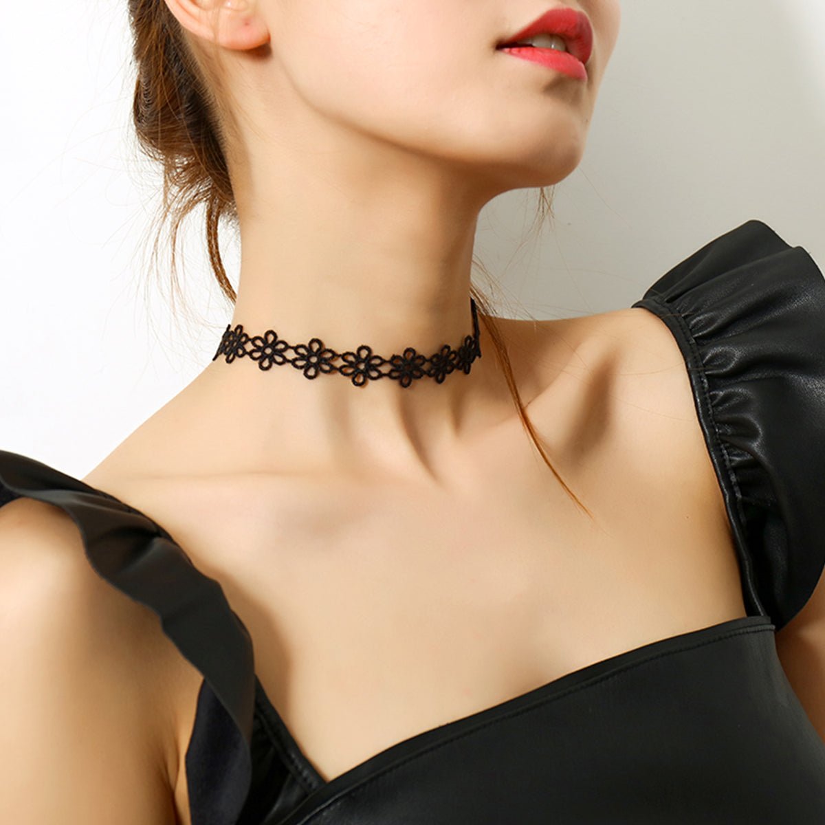 Flower Chain Black Lace Choker-2
