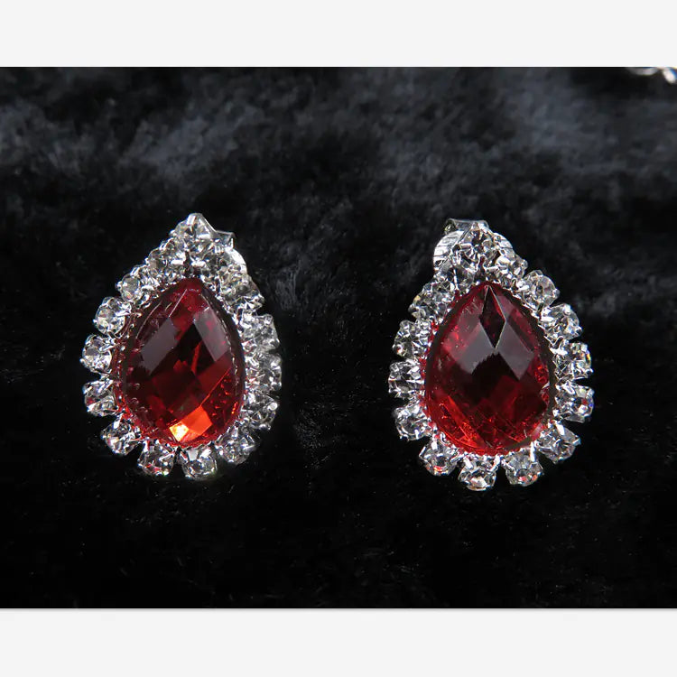 Classic Bridal Jewelry Set with Necklace and Earrings