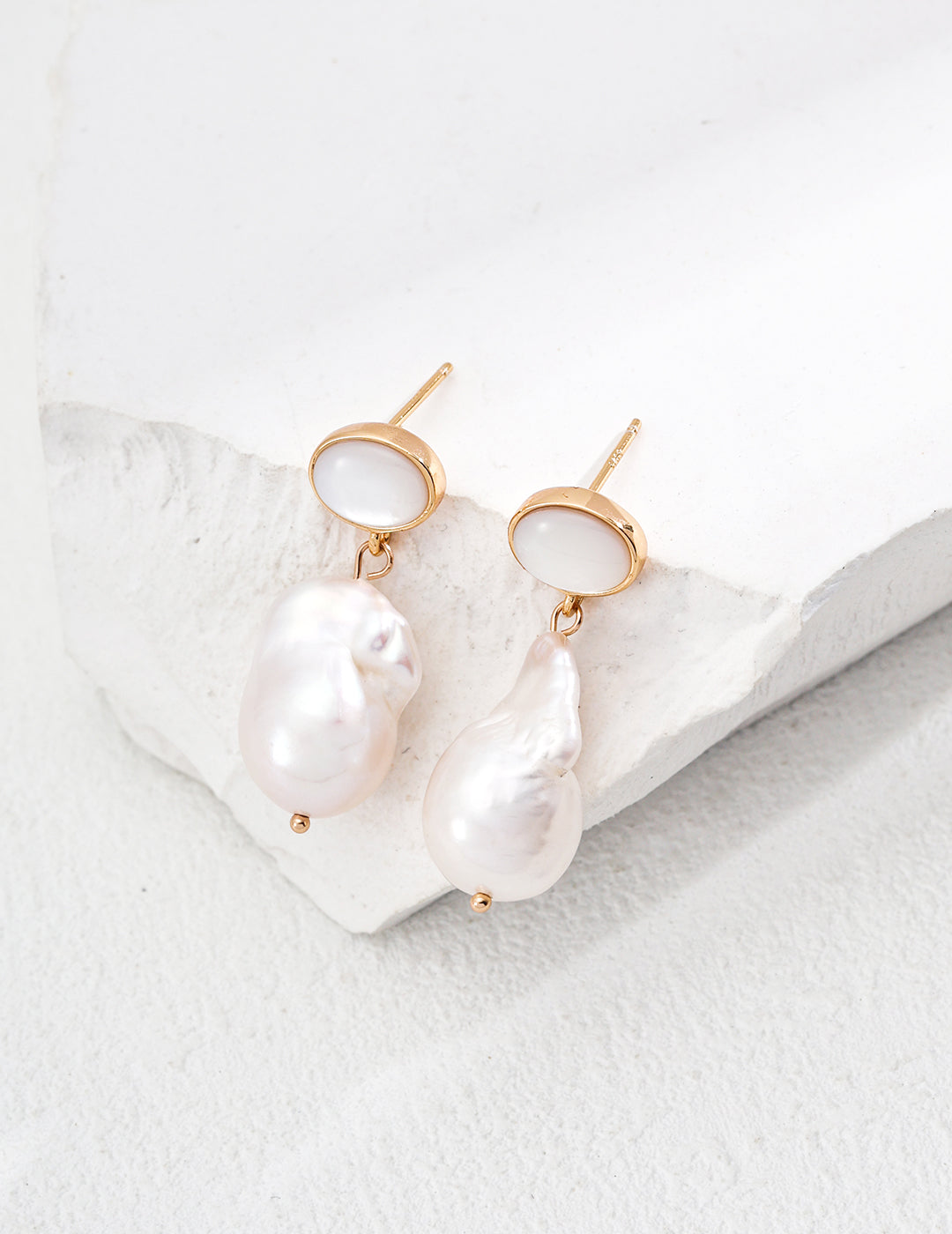 Classic Natural Pearl Shell Earrings-0