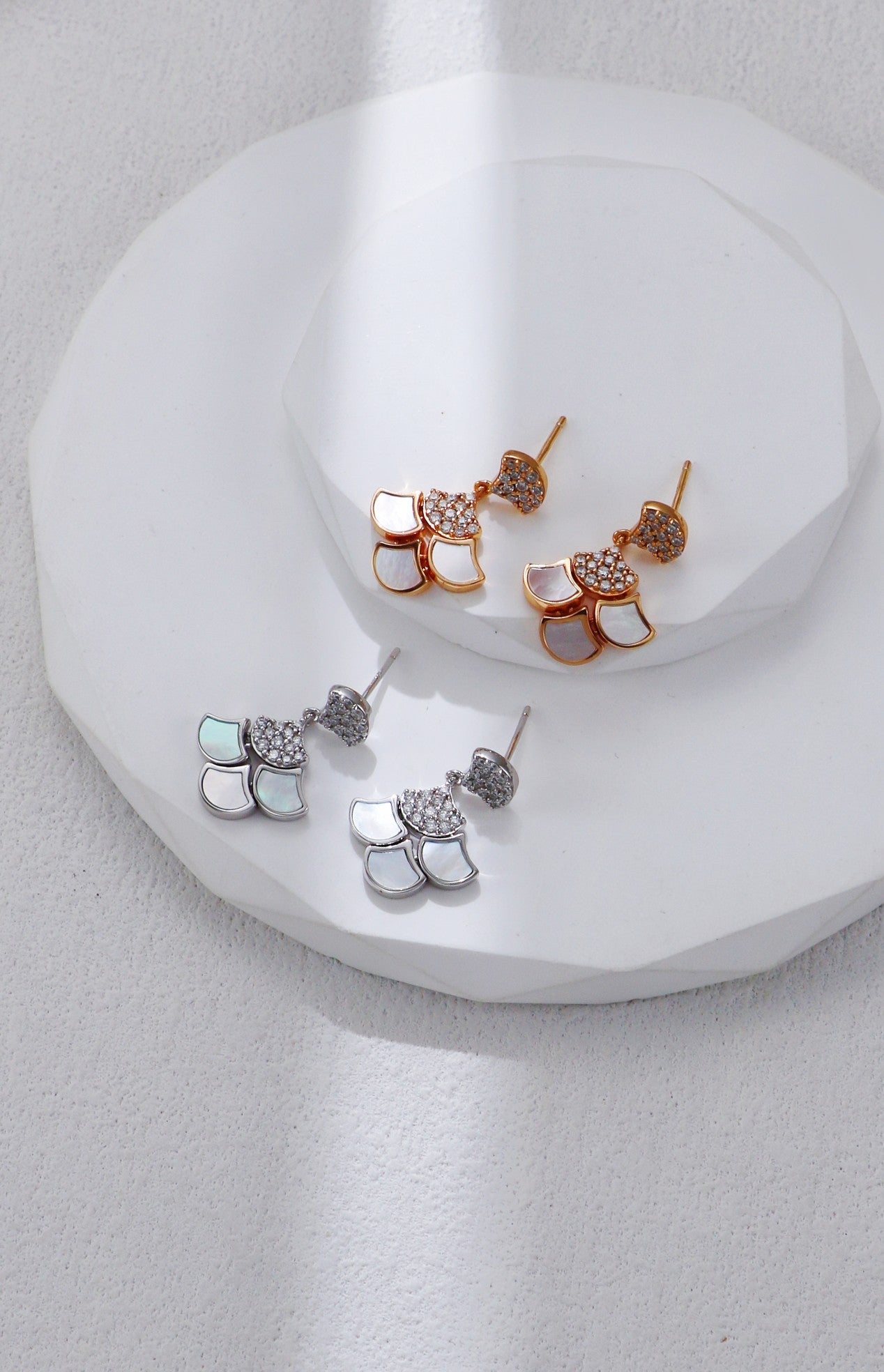 Silver-White Shell Zircon Earrings-1